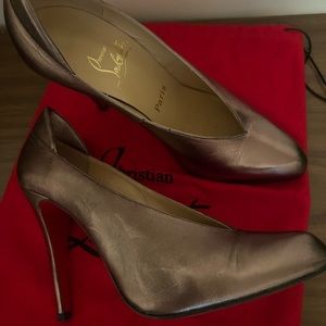 Christian Louboutin pumps size 38